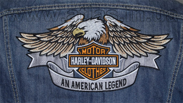 «Harley-Davidson» - вышивка на джинсовой жилетке