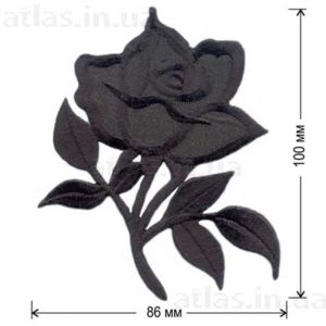 вышитая черная роза на атласе аппликация