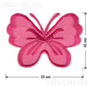 розовая бабочка на атласе нашивка 65x46 мм