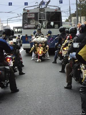 Байкеры в городе - Вышитая байкерская символика