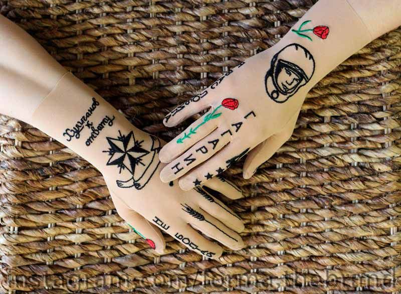 Embroidery on gloves GAGARIN