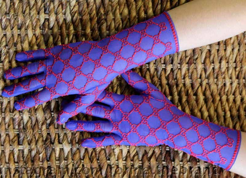 Embroidery on gloves GG