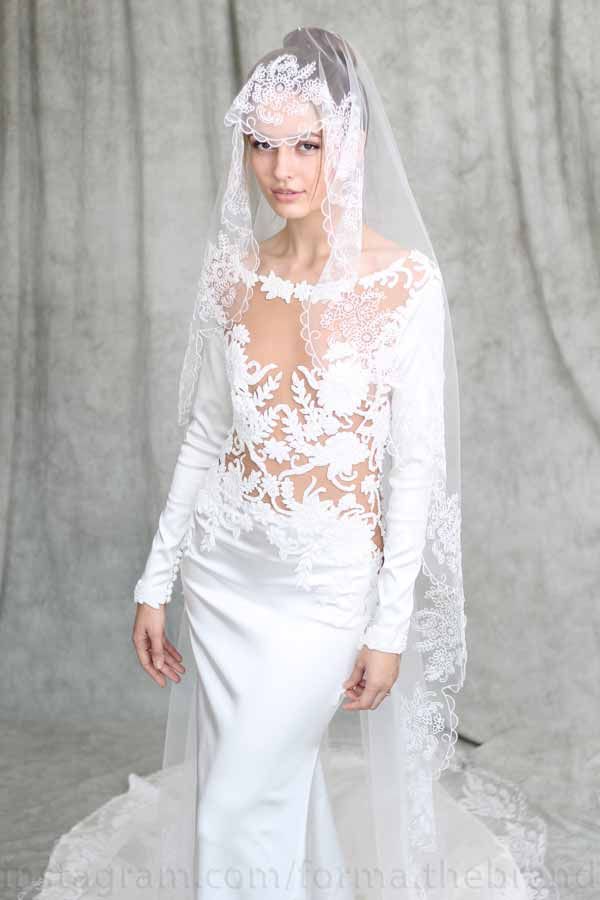 Hochzeitskleid mit Maschinenstickerei