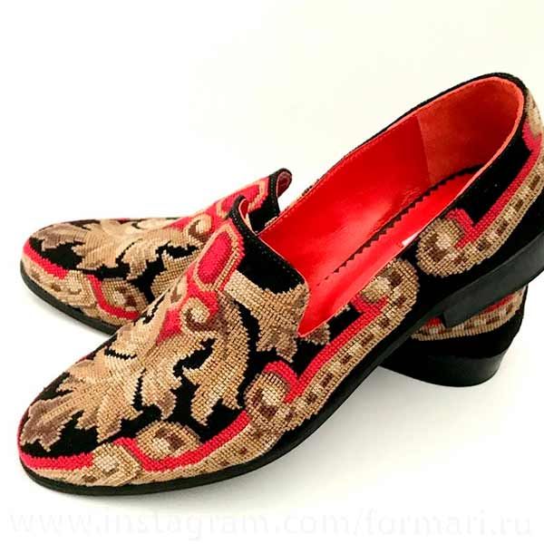 туфлі з вишивкою