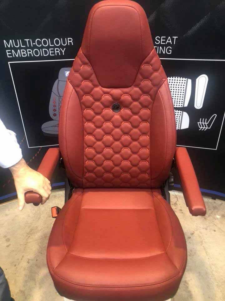 Стёганое кресло